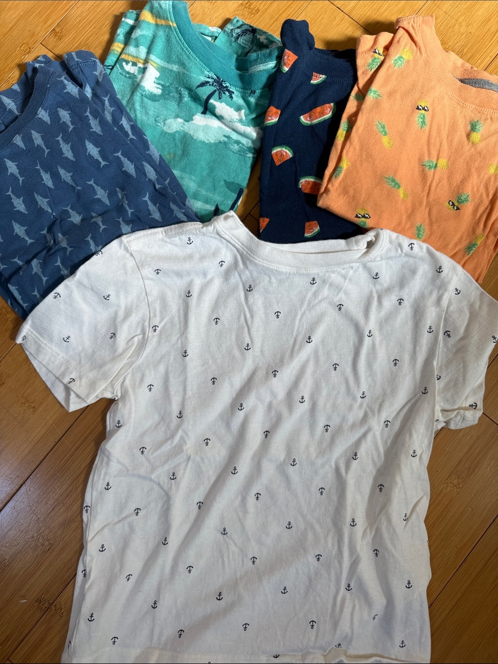 5 Old Navy summer themed Tās size 5T